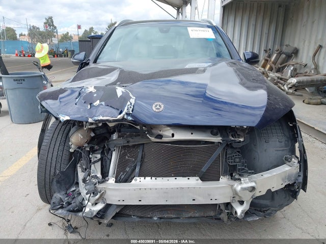 45039891 :رقم المزاد ، WDC0G4JB8JV099863 vin ، 2018 Mercedes-benz Glc 300 مزاد بيع