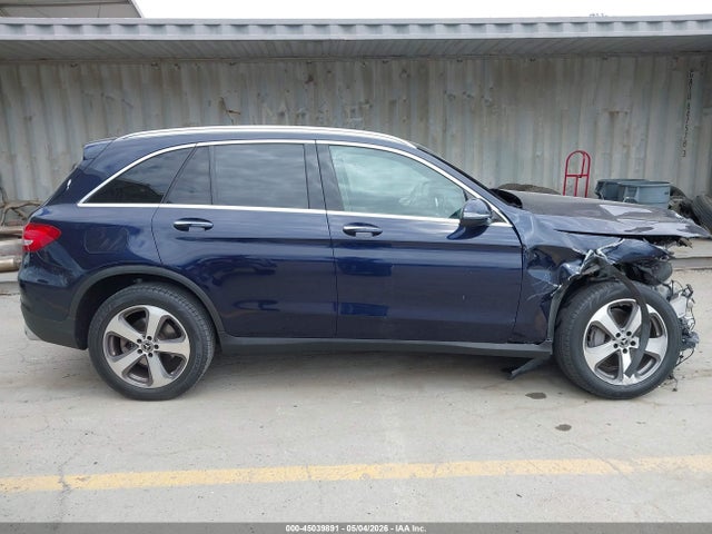 45039891 :رقم المزاد ، WDC0G4JB8JV099863 vin ، 2018 Mercedes-benz Glc 300 مزاد بيع
