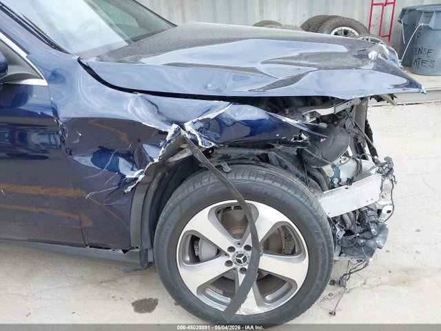 45039891 :رقم المزاد ، WDC0G4JB8JV099863 vin ، 2018 Mercedes-benz Glc 300 مزاد بيع