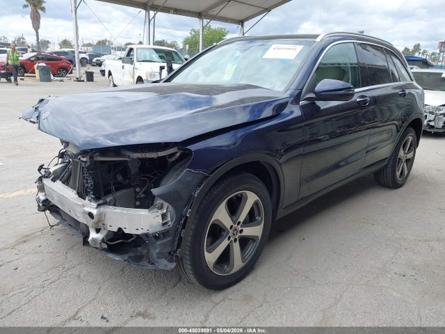 45039891 :رقم المزاد ، WDC0G4JB8JV099863 vin ، 2018 Mercedes-benz Glc 300 مزاد بيع
