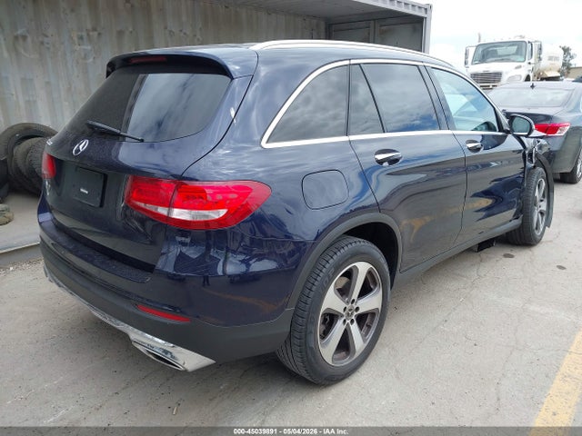 45039891 :رقم المزاد ، WDC0G4JB8JV099863 vin ، 2018 Mercedes-benz Glc 300 مزاد بيع