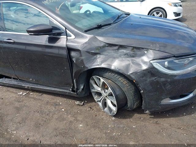 Продаж на аукціоні авто 2015 Chrysler 200 C, vin: 1C3CCCCGXFN635354, номер лоту: 45039893