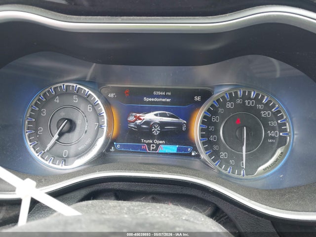 Продаж на аукціоні авто 2015 Chrysler 200 C, vin: 1C3CCCCGXFN635354, номер лоту: 45039893