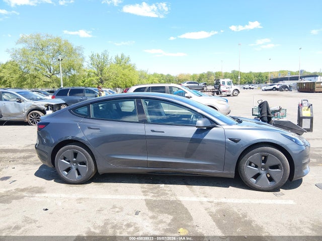Tesla Model 3 Rear-wheel Drive 2023 5YJ3E1EAXPF654540 Image 13