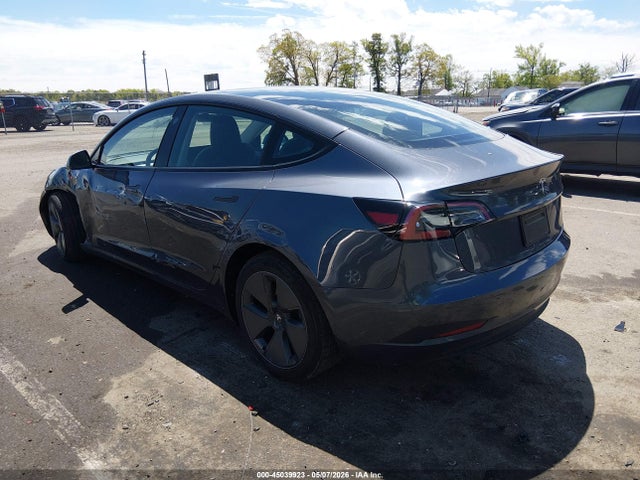 Tesla Model 3 Rear-wheel Drive 2023 5YJ3E1EAXPF654540 Image 3