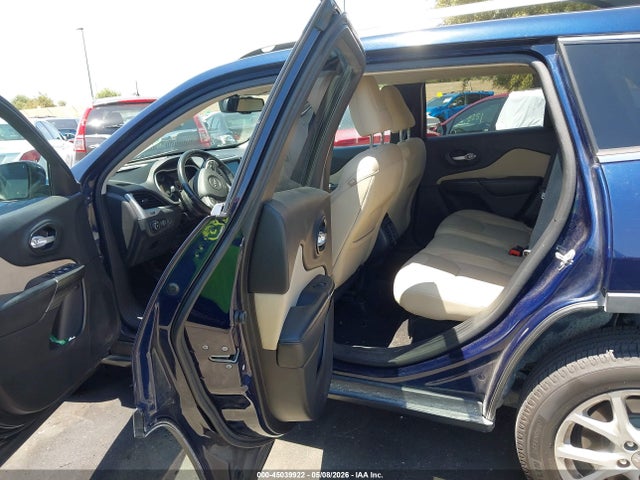 1C4PJLCSXFW631600 Jeep Cherokee Latitude