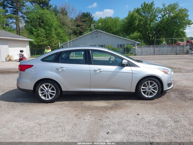 2018 Ford Focus Se მანქანა იყიდება აუქციონზე, vin: 1FADP3F25JL235183, აუქციონის ნომერი: 45039934