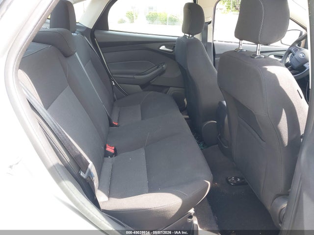 2018 Ford Focus Se მანქანა იყიდება აუქციონზე, vin: 1FADP3F25JL235183, აუქციონის ნომერი: 45039934