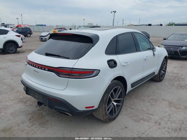 Porsche Macan T 2024 WP1AA2A50RLB13383 Image 4