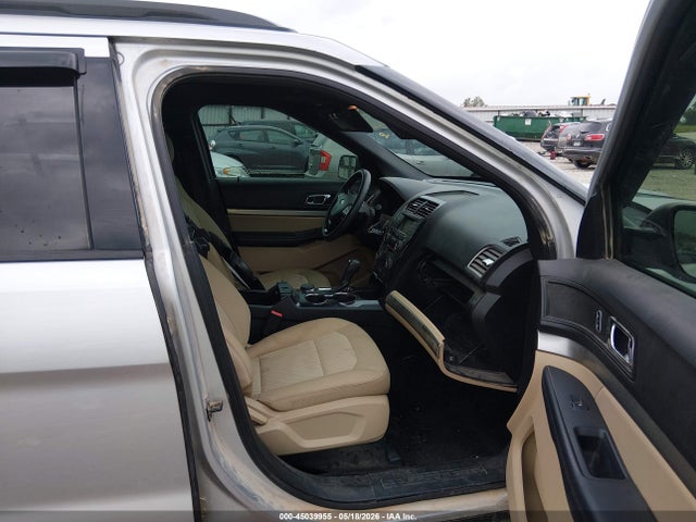 45039955 :رقم المزاد ، 1FM5K8B80HGC52928 vin ، 2017 Ford Explorer مزاد بيع