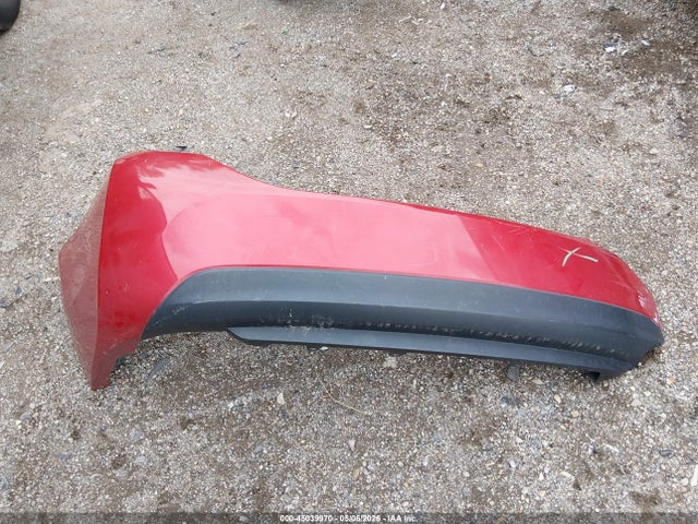 45039970 :رقم المزاد ، 2T1BURHE2FC230865 vin ، 2015 Toyota Corolla S Plus مزاد بيع