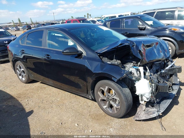 Aukcja sprzedaży 2021 Kia Forte Lxs, vin: 3KPF24AD3ME335327, numer aukcji: 45039977