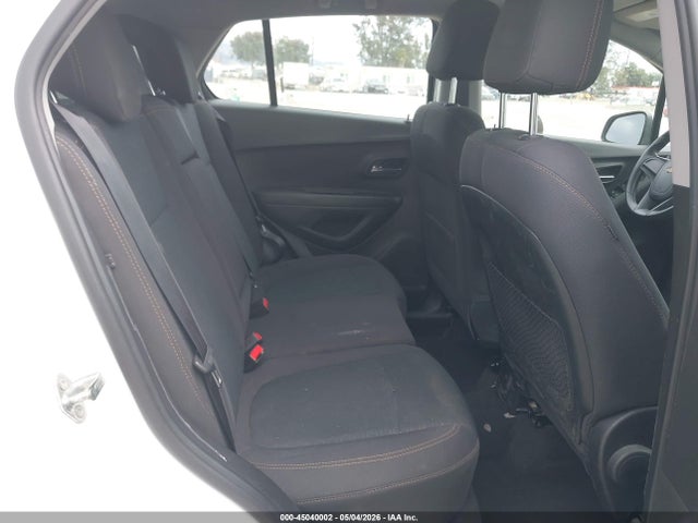 3GNCJKSB5JL230360 Chevrolet TRAX LS