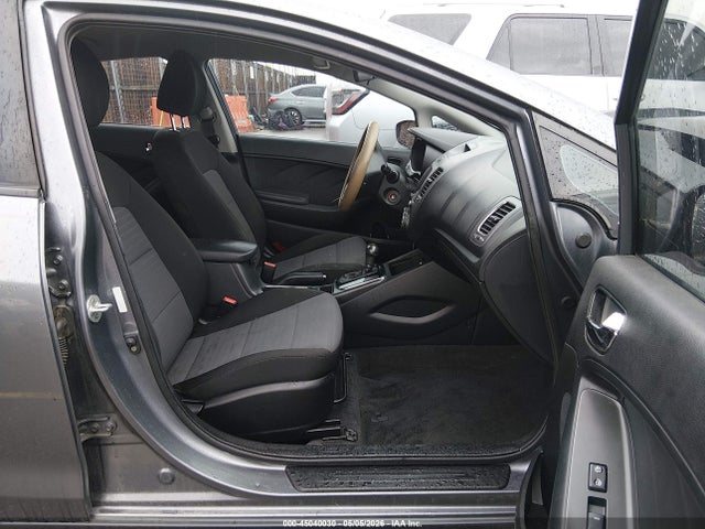 Aukcja sprzedaży 2018 Kia Forte S, vin: 3KPFL4A78JE224825, numer aukcji: 45040030