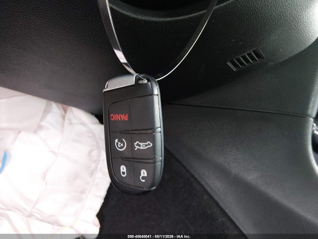 Продаж на аукціоні авто 2016 Chrysler 300 Limited, vin: 2C3CCARG4GH208337, номер лоту: 45040041