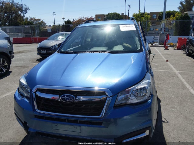 JF2SJAGC4JH566811 Subaru Forester 2.5i Premium