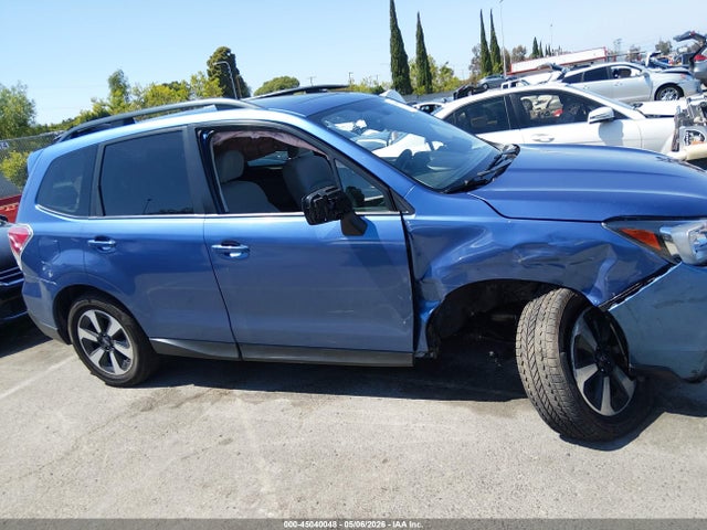 JF2SJAGC4JH566811 Subaru Forester 2.5i Premium