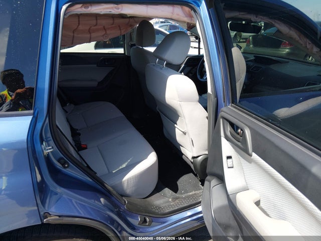JF2SJAGC4JH566811 Subaru Forester 2.5i Premium
