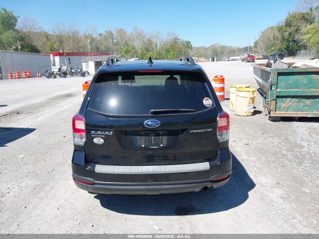 45040049 :رقم المزاد ، JF2SJAEC7JH456922 vin ، 2018 Subaru Forester 2.5i Premium مزاد بيع