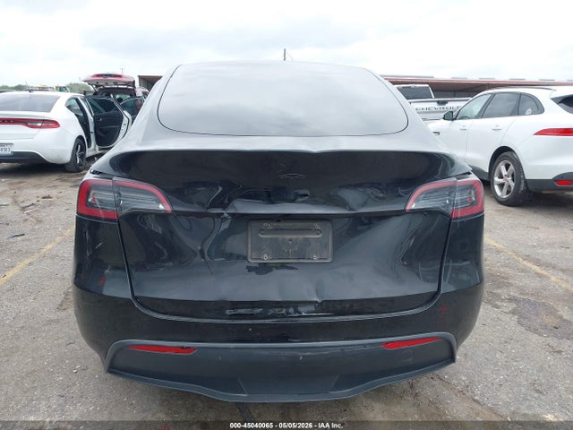 Продажа на аукционе авто 2024 Tesla Model Y, vin: 7SAYGDED5RA321807, номер лота: 45040065