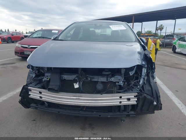 Toyota Corolla Hybrid Le 2022 JTDEAMDE2NJ050707 Image 13