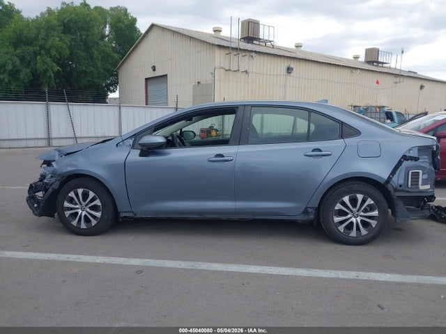 Toyota Corolla Hybrid Le 2022 JTDEAMDE2NJ050707 Image 15