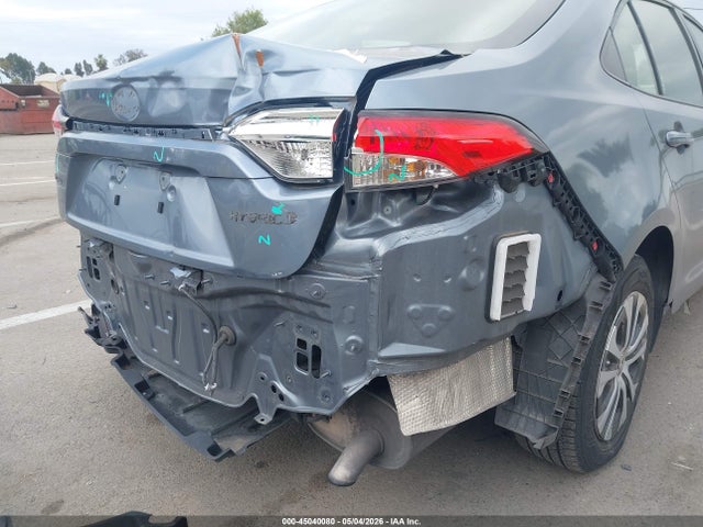 Toyota Corolla Hybrid Le 2022 JTDEAMDE2NJ050707 Image 19