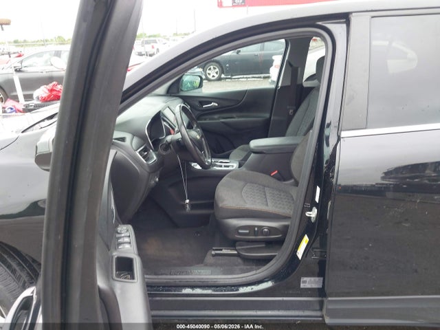 45040090 :رقم المزاد ، 3GNAXUEV4NL241718 vin ، 2022 Chevrolet Equinox Awd Lt مزاد بيع