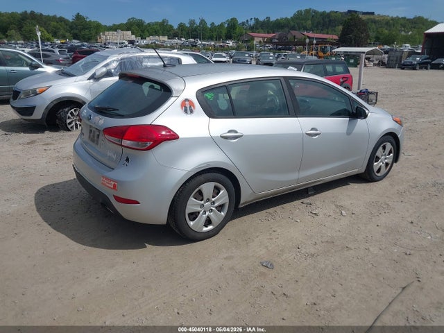 45040118 :رقم المزاد ، KNAFK5A87G5577818 vin ، 2016 Kia Forte Lx مزاد بيع