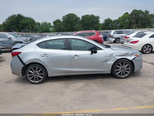 2018 Mazda Mazda3 Touring მანქანა იყიდება აუქციონზე, vin: JM1BN1V36J1156882, აუქციონის ნომერი: 45040165