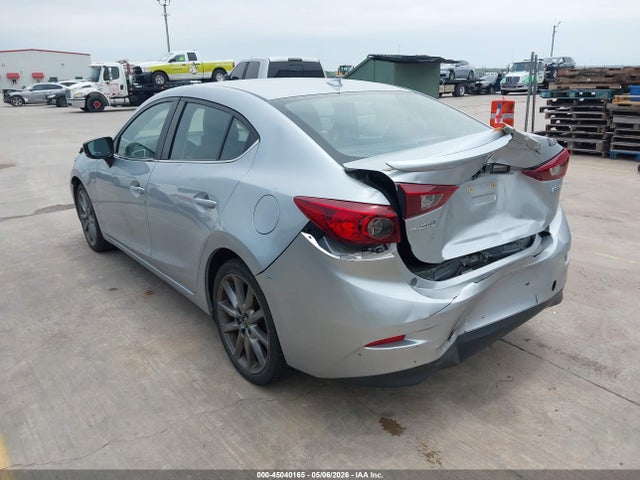 2018 Mazda Mazda3 Touring მანქანა იყიდება აუქციონზე, vin: JM1BN1V36J1156882, აუქციონის ნომერი: 45040165