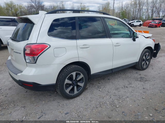 45040169 :رقم المزاد ، JF2SJALC2JH423202 vin ، 2018 Subaru Forester 2.5i Limited مزاد بيع