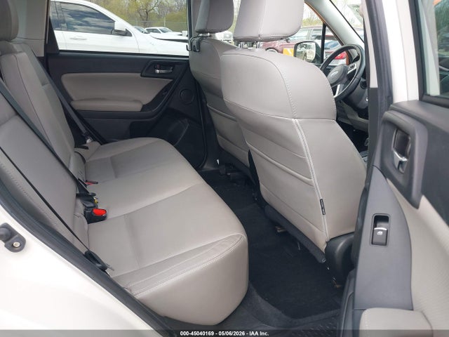 45040169 :رقم المزاد ، JF2SJALC2JH423202 vin ، 2018 Subaru Forester 2.5i Limited مزاد بيع