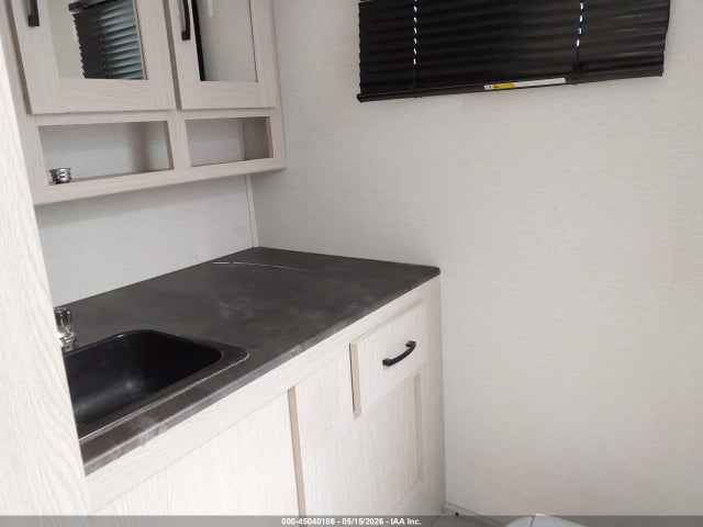 5ZT2CXSB6NS042657 Coachmen Apex Ultra Lite