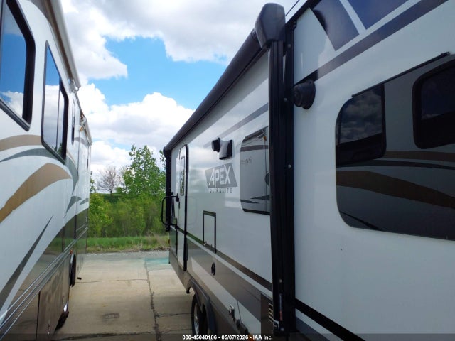 5ZT2CXSB6NS042657 Coachmen Apex Ultra Lite