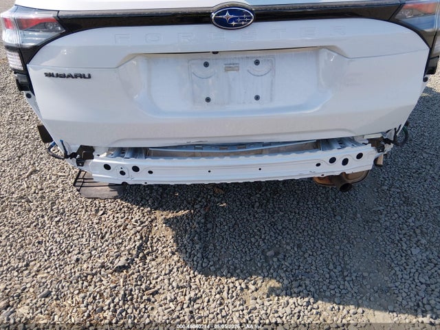 Subaru Forester Premium 2025 JF2SLDBC4SH465739 Image 6