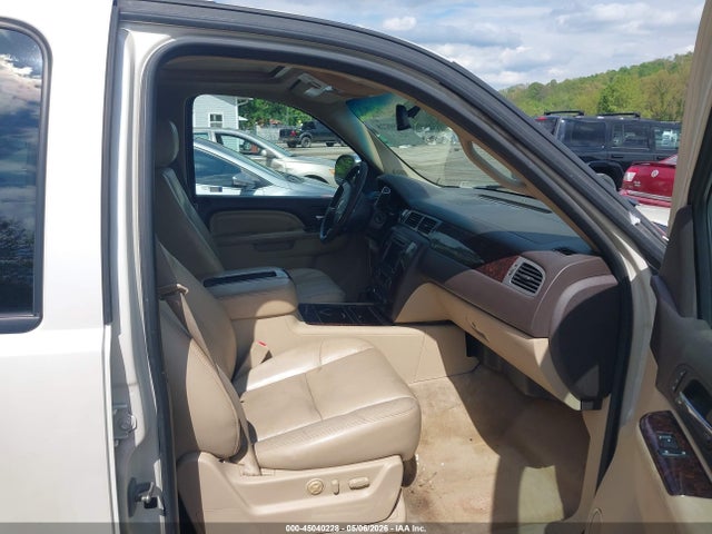 Aukcja sprzedaży 2011 Gmc Yukon Xl 1500 Denali, vin: 1GKS2MEF7BR362935, numer aukcji: 45040228