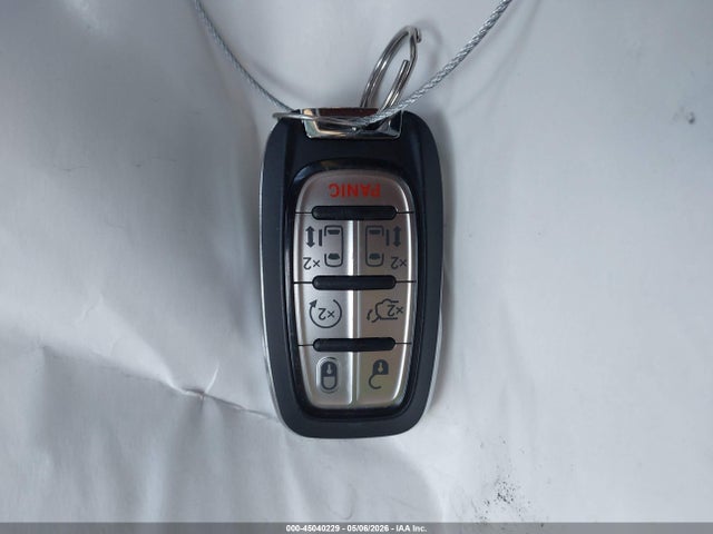 45040229 :رقم المزاد ، 2C4RC1BG1LR271674 vin ، 2020 Chrysler Pacifica Touring L مزاد بيع