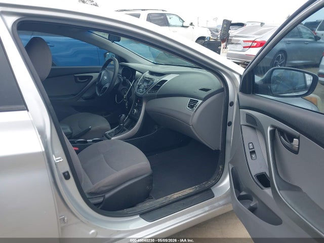 5NPDH4AE4FH636914 Hyundai ELANTRA SE