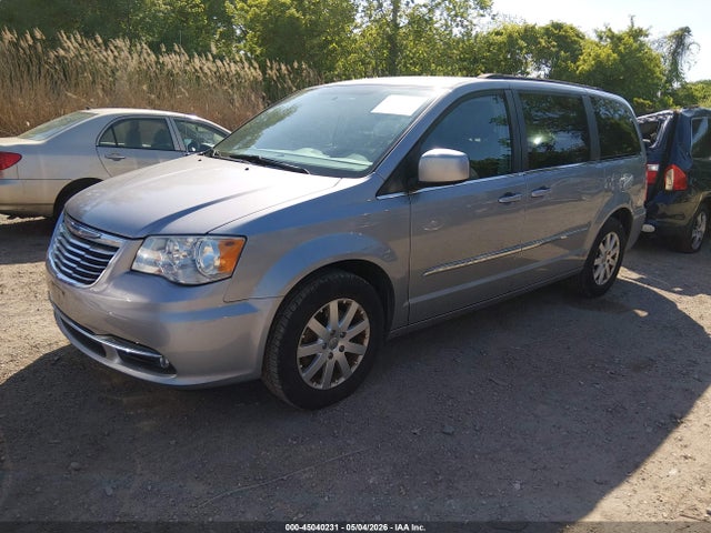 Продажа на аукционе авто 2015 Chrysler Town & Country Touring, vin: 2C4RC1BG0FR620828, номер лота: 45040231