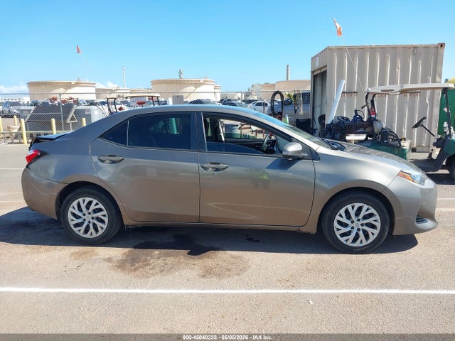 5YFBURHE5JP776939 Toyota COROLLA LE