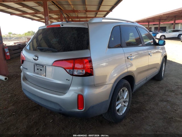 Продажа на аукционе авто 2015 Kia Sorento Lx V6, vin: 5XYKT4A78FG602862, номер лота: 45040242