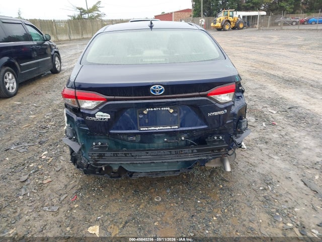 45040256 :رقم المزاد ، JTDEAMDEXNJ058926 vin ، 2022 Toyota Corolla Hybrid Le مزاد بيع