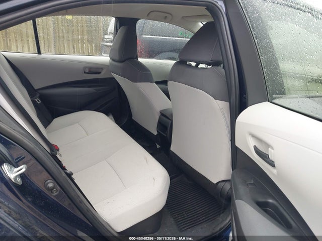 45040256 :رقم المزاد ، JTDEAMDEXNJ058926 vin ، 2022 Toyota Corolla Hybrid Le مزاد بيع