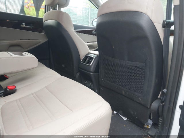 Продажа на аукционе авто 2017 Kia Sorento 3.3l Lx, vin: 5XYPGDA52HG215588, номер лота: 45040265