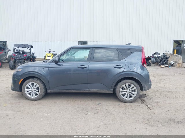2020 Kia Soul Lx მანქანა იყიდება აუქციონზე, vin: KNDJ23AU2L7109511, აუქციონის ნომერი: 45040347