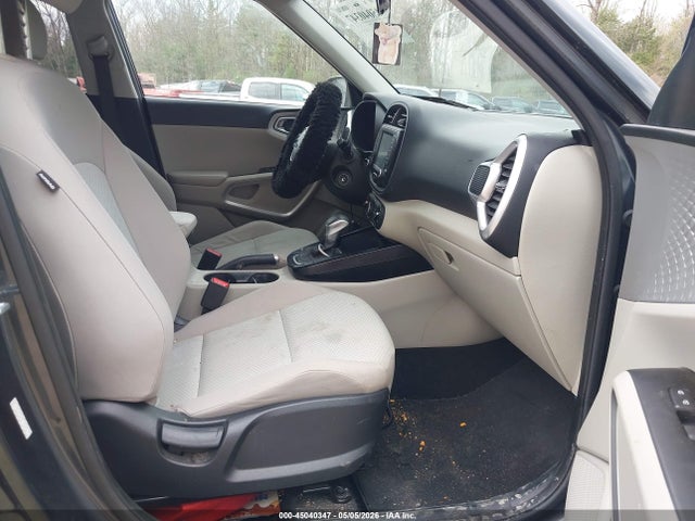 2020 Kia Soul Lx მანქანა იყიდება აუქციონზე, vin: KNDJ23AU2L7109511, აუქციონის ნომერი: 45040347