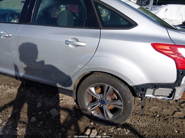 2014 Ford Focus Se მანქანა იყიდება აუქციონზე, vin: 1FADP3F28EL200630, აუქციონის ნომერი: 45040352