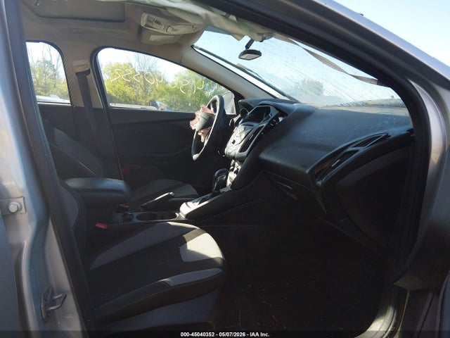 2014 Ford Focus Se მანქანა იყიდება აუქციონზე, vin: 1FADP3F28EL200630, აუქციონის ნომერი: 45040352