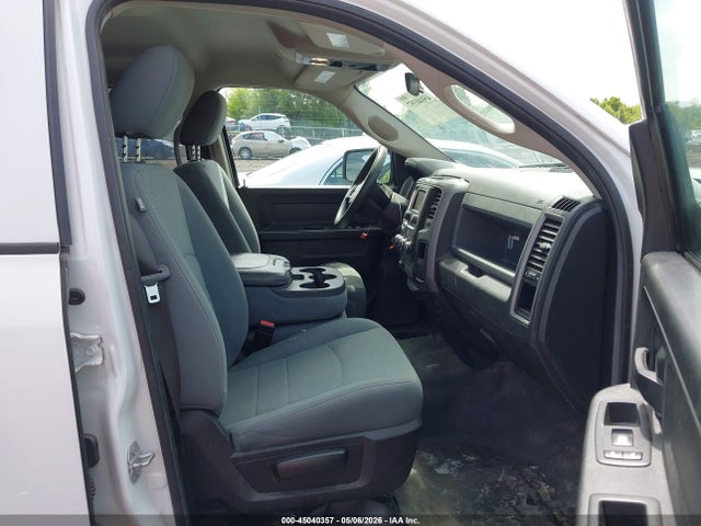 45040357 :رقم المزاد ، 1C6RR7FG0KS655610 vin ، 2019 Ram 1500 Classic Tradesman  4x4 6'4 Box مزاد بيع